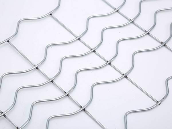 The detail of CWC mesh with 6 line wires
