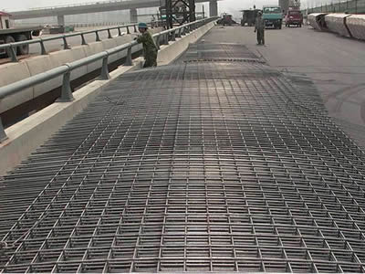 Concrete slab meshes are placed on the road.