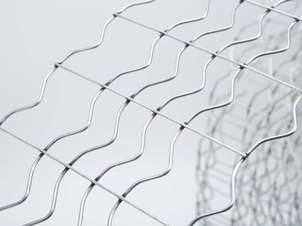 The side view of CWC mesh with 8 line wires